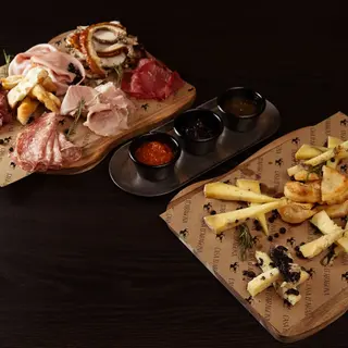 Tabla De Embutidos Y Quesos Italianos