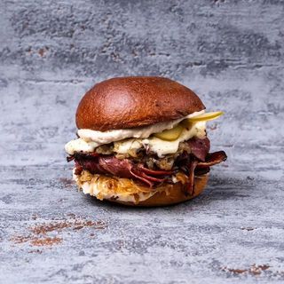 KETO Sandwich z Pastrami