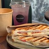 КОМБО-СЕНДВІЧ (бульон курячий+сендвіч монте-крісто+лимонад/айс латте