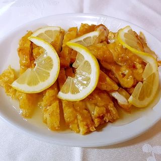 Pollo Con Salsa De Limón