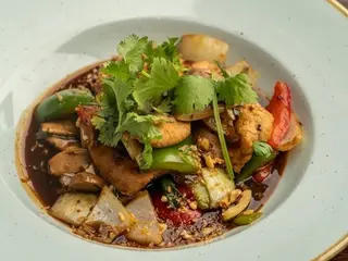 Gai/Tofu Phad Med Mamuang Himmaphan