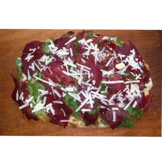 Pinsa bresaola