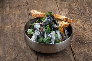 Мидии в соусе блю чиз (597 гр)