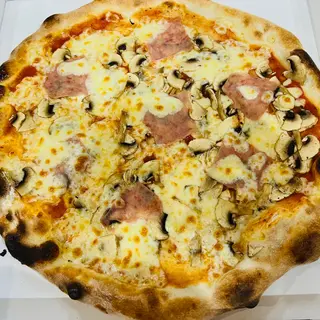 La Pizza Fiambre e Cogumelos