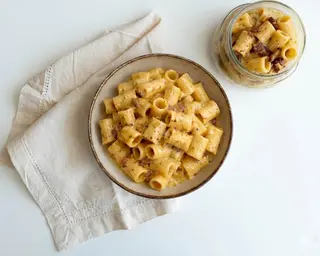 Rigatoni alla Carbonara con trufa