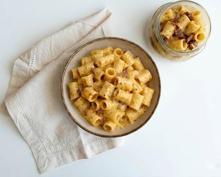 Rigatoni alla Carbonara con trufa