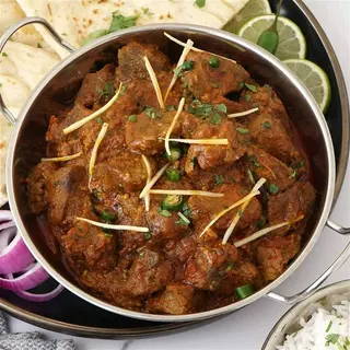 Mutton Tikka Massala Com arroz ou naan.