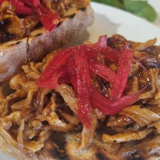 Bruschetta pulled pork - 2 pezzi