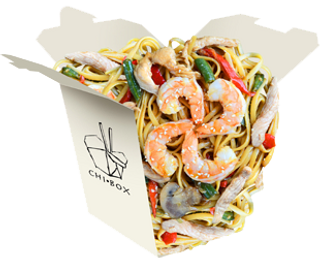 Udon cu crevete și carne de pui