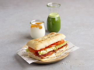 Focaccia Club + Chips