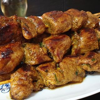 Media Ración de Pinchos de Cerdo