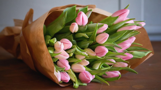 Ramo De Tulipanes Rosas