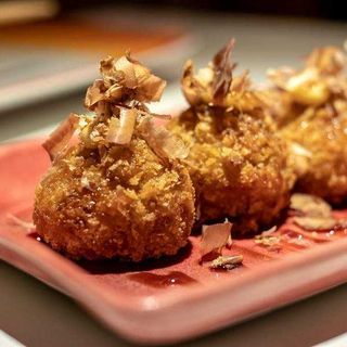 Croquetas de atún rojo con katsoubushi