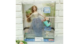 Кукла в платье Emily