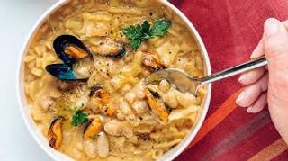 Pasta mista con fagioli e cozze