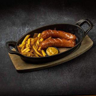 Kobasica sa sirom ljuta 250 gr. + pomfrit