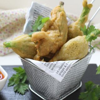 Fiori di zucca in Tempura