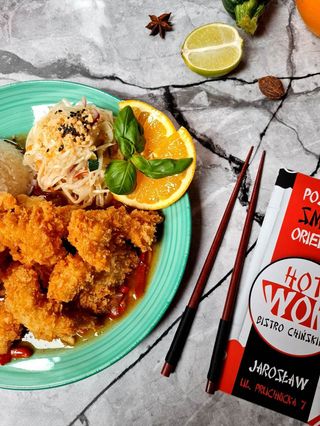 Kurczak po Tajlandzku cała porcja średnio pikantne