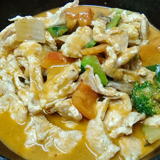 163-Pollo con Thai curry amarillo y leche de coco