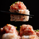 Volcano Roll de tartar de atún (8 Uds.)