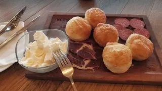 Uštipci sa hladnom platom