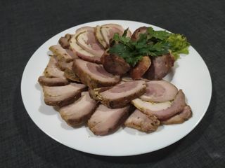 М'ясна нарізка домашня печена (300г)