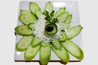 Салата краставици със сирене (300г)