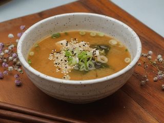 MISO Z ŁOSOSIEM