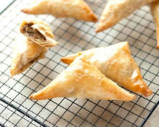 Shamosha Fritas (4 Uds.)