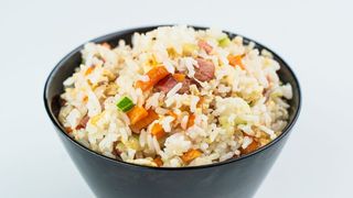 Orez cu sunca afumata