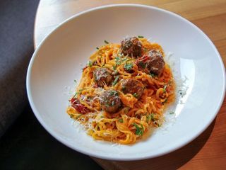 Паста з мітболами (340g)