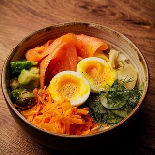Salmon Salad Bowl
