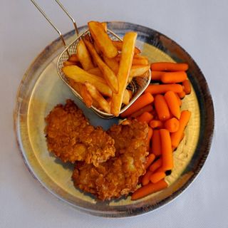 Nuggetsy w płatkach kukurydzianych 