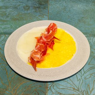 Carpaccio De Piña Y Melón Con Jamón De Bellota