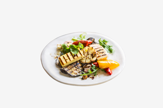 salata halloumi