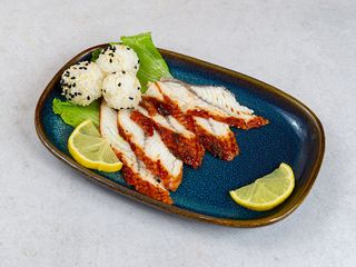Sashimi z węgorzem (125g)