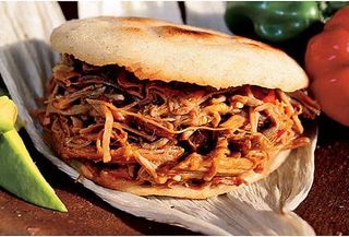 Arepa rellena de ternera (1 ud.)