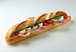 7P. Bresaola, mozzarella bufala, ciliegino, rucola, grana