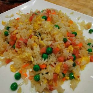 Arroz Frito Con Tres Delicias