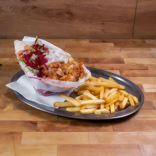 Menú Pita Kebab con Patatas Fritas Dentro