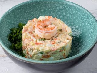 Олів'є з білоногими креветками (250g)