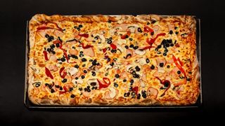 Pizza PARTY Bacon 60x40cm / 2200 Gr.