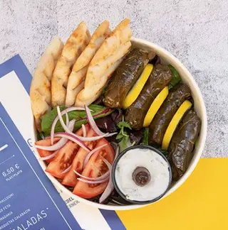 Plato dolmadakia