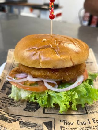 Burger Point Crispy No Pollo Más papas fritas