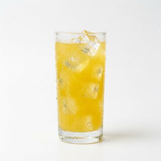 Zumos En Botella Piña