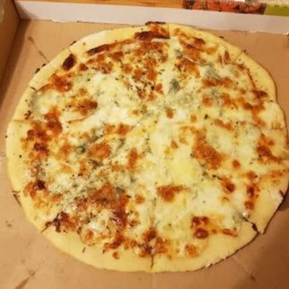 Pizza 4 Quesos (Mediana)