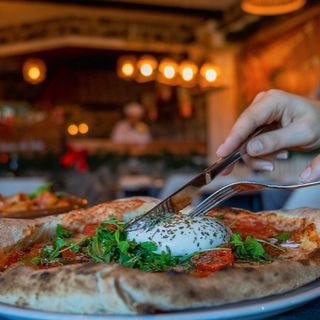 Pizza Goumet de Burrata 