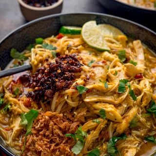 Spicy chicken  laksa