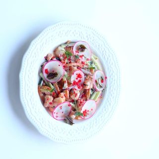 Салат с семгой и креветками 