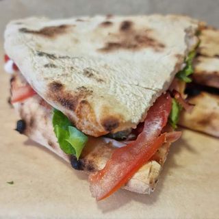 Pizza sendvič 4 vrste sira